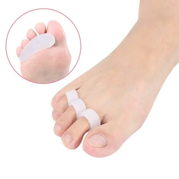 1 Пара накладок для ношения на пальцах ног с тремя отверстиями, накладка для коррекции Вальгусной деформации, накладка для коррекции пальцев ног, разделение пальцев ног, деформация при изгибе, Разделитель пальцев ног