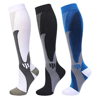 Мужские и женские компрессионные носки для бега, футбольные, снимающие усталость, снимающие боль, 20-30 мм рт. ст. Черные компрессионные носки, подходящие для спортивных носков